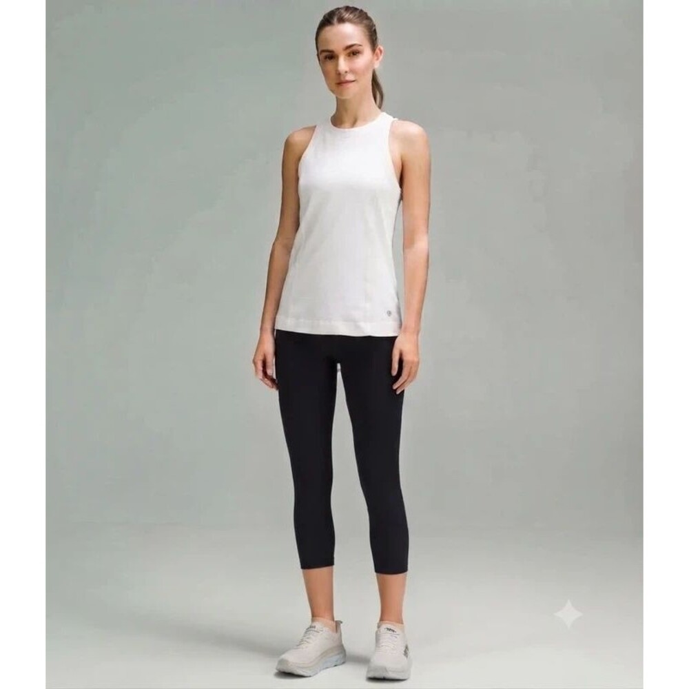 Lululemon White High-Neck Athletic Tank Top EUC Gym Workout Activewear Large